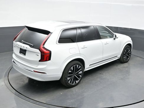 New 2026 Volvo XC90 T8 Plus w/ Protection Package image 34