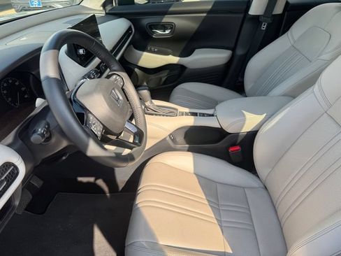 Used 2025 Honda HR-V EX-L image 9
