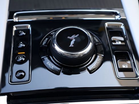 New 2026 Rolls-Royce Ghost AWD/4WD image 28