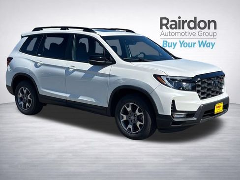 Used 2023 Honda Passport TrailSport image 1