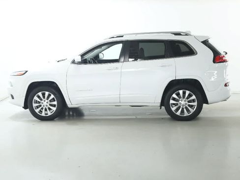 Used 2018 Jeep Cherokee Overland w/ Technology Group AWD/4WD image 41
