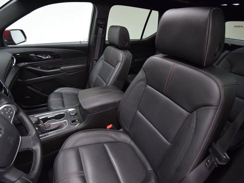 Used 2023 Chevrolet Traverse RS image 21