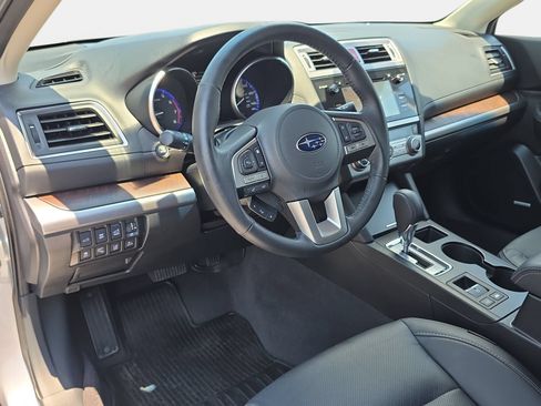 Used 2017 Subaru Outback 2.5i Limited AWD/4WD image 16