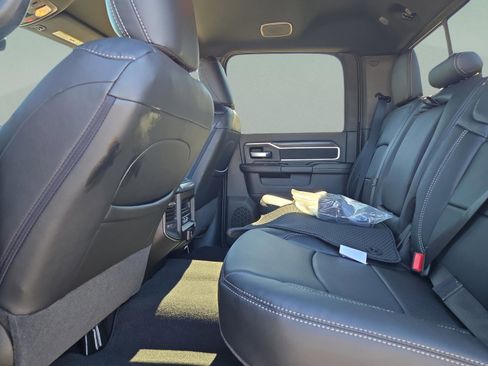 New 2026 RAM 2500 Big Horn AWD/4WD image 20