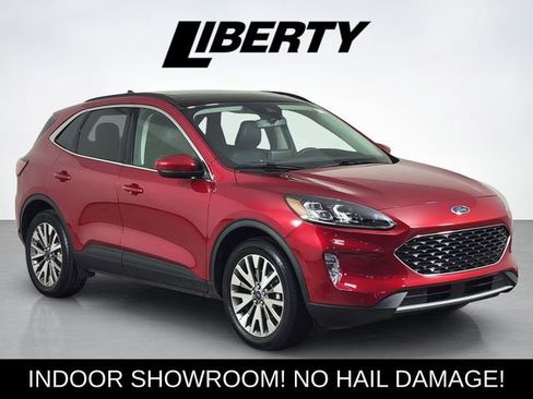 Certified 2022 Ford Escape Titanium w/ Class II Trailer Tow Package AWD/4WD image 1