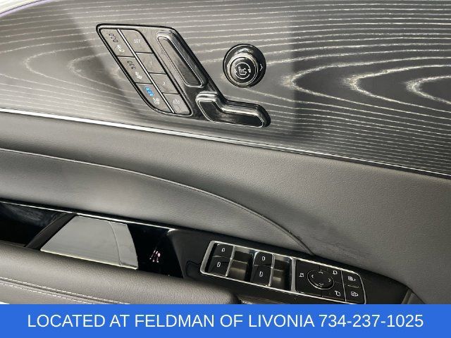 Used 2024 Cadillac Lyriq Luxury w/ LPO, Floor Liner Package AWD/4WD image 24