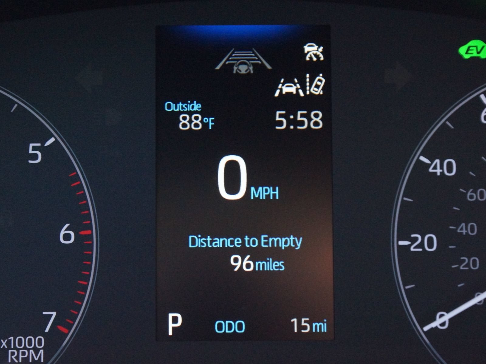 Used 2025 Toyota Corolla LE FWD image 4