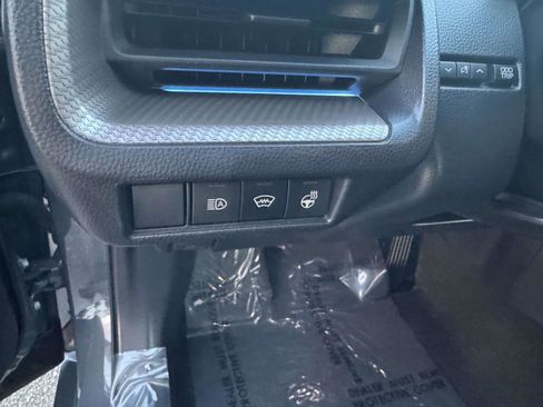 Certified 2024 Toyota Prius XLE image 26