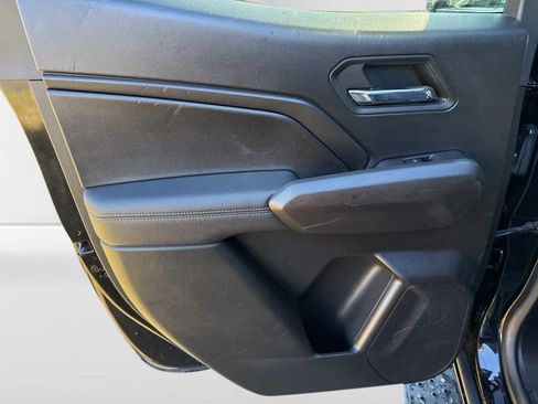 Used 2023 Chevrolet Colorado LT w/ LT Convenience Package image 25