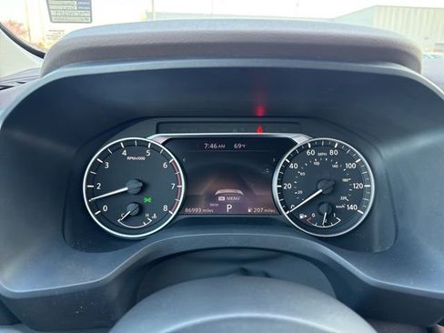 Certified 2021 Nissan Rogue SV w/ Premium Package image 7