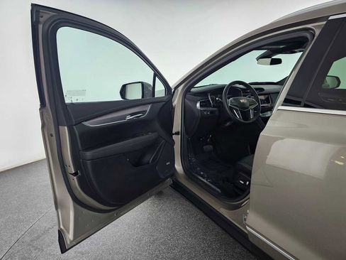 Used 2023 Cadillac XT5 Luxury image 19