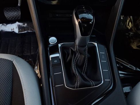 Certified 2025 Volkswagen Taos S image 13