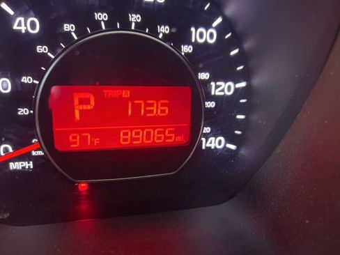 Used 2018 Kia Soul + image 9