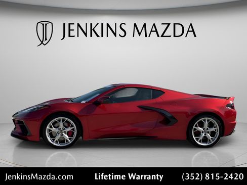 Used 2022 Chevrolet Corvette Stingray Premium Cpe w/ Z51 Performance Package RWD image 3