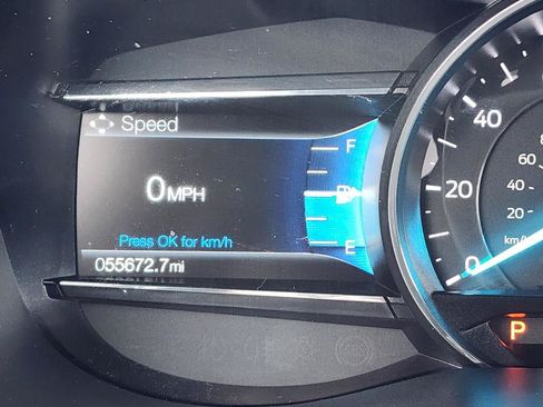 Used 2018 Ford Explorer XLT w/ Equipment Group 201A AWD/4WD image 9