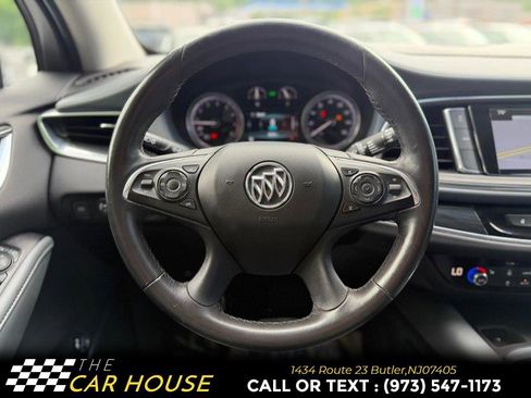 Used 2019 Buick Enclave Essence AWD/4WD image 30