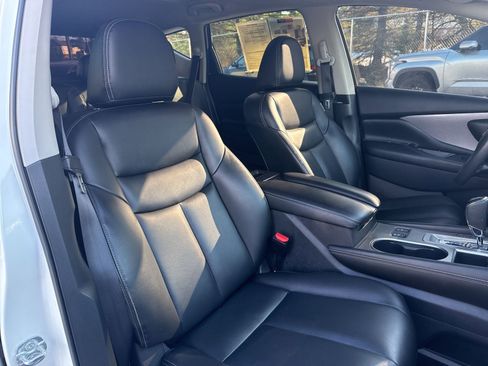 Used 2023 Nissan Murano SV w/ SV Midnight Edition Package image 16
