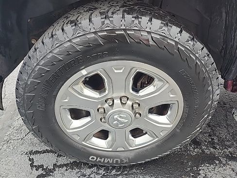 Used 2018 RAM 3500 Laramie image 9