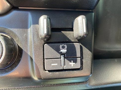 Used 2017 Chevrolet Tahoe LT w/ Luxury Package image 18