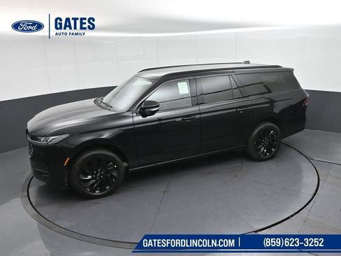 New 2025 Lincoln Navigator L Reserve w/ Jet Appearance Package image 48