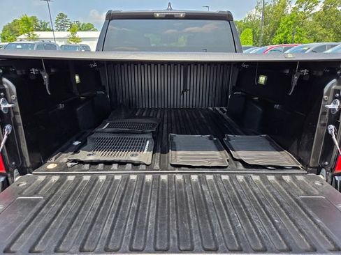 Used 2024 Toyota Tacoma SR w/ SR Upgrade Package AWD/4WD image 17