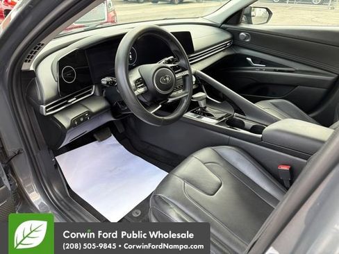Used 2023 Hyundai Elantra Limited FWD image 12