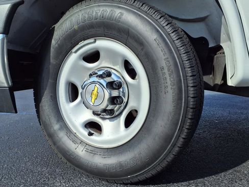 Used 2024 Chevrolet Express 3500 LT w/ LT Preferred Equipment Group image 29