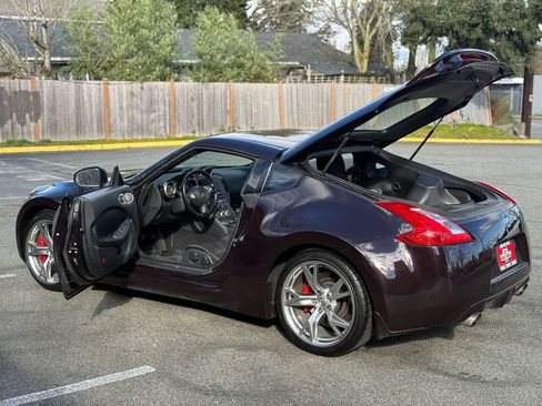 Used 2010 Nissan 370Z Coupe w/ Sport Pkg RWD image 21