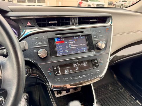 Used 2014 Toyota Avalon XLE Premium image 13