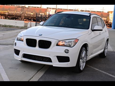 Used 2014 BMW X1 xDrive28i image 1