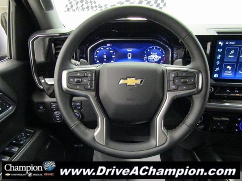 Certified 2025 Chevrolet Silverado 1500 LTZ image 35