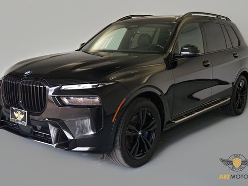 Used 2024 BMW X7 xDrive40i w/ Executive Package image 3