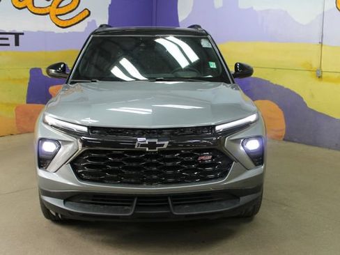 Used 2025 Chevrolet TrailBlazer RS AWD/4WD image 6
