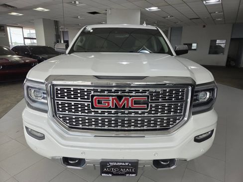 Used 2018 GMC Sierra 1500 Denali w/ Denali Ultimate Package AWD/4WD image 2
