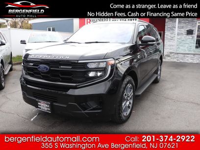 Used 2025 Ford Expedition Active