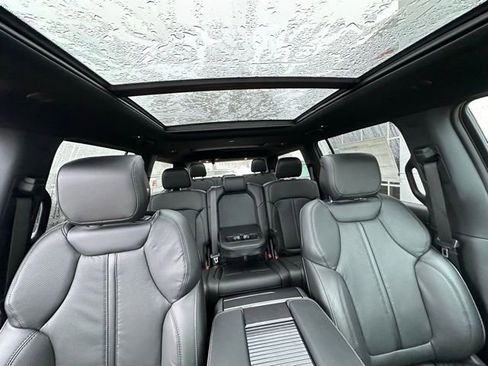New 2024 Jeep Wagoneer 4WD w/ Premium Group I image 38