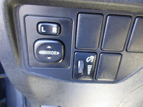 Used 2013 Toyota Prius Three image 19