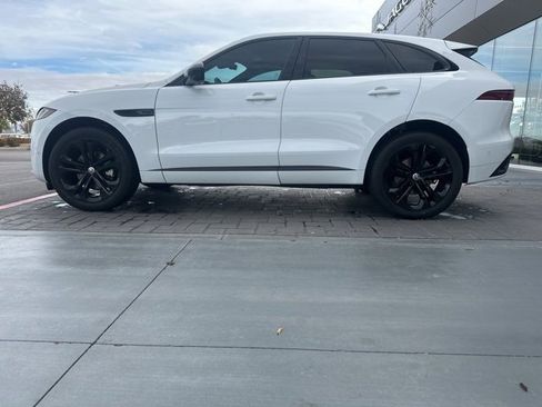 Used 2024 Jaguar F-PACE R-Dynamic S image 8