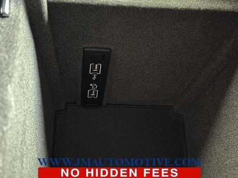 Used 2018 Mercedes-Benz GLE 43 AMG 4MATIC image 39