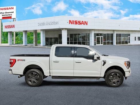 Used 2023 Ford F150 Lariat w/ Max Trailer Tow Package image 5