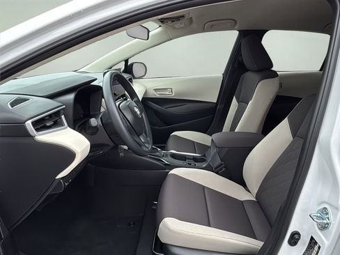 New 2026 Toyota Corolla LE FWD image 18