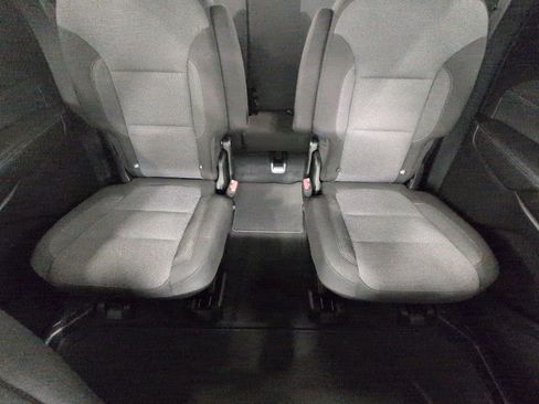 Used 2023 Chevrolet Traverse LT AWD/4WD image 24