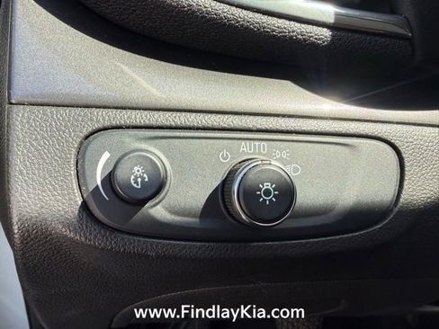 Used 2018 Buick Encore Preferred AWD/4WD image 12