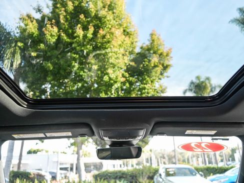 Used 2022 Acura MDX A-Spec AWD/4WD image 16