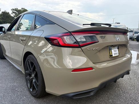 Used 2025 Honda Civic Sport image 8