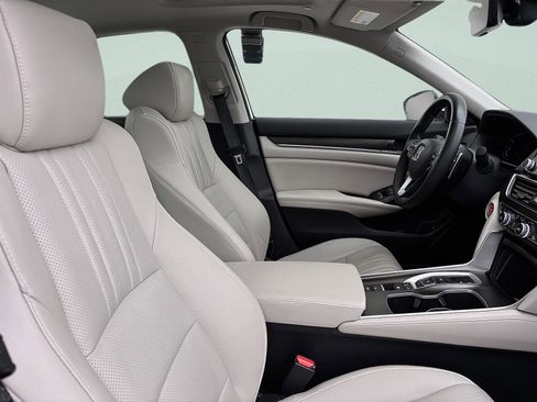 Certified 2019 Honda Accord Touring image 40