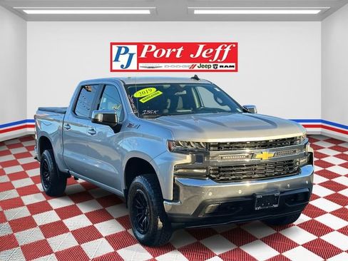 Used 2019 Chevrolet Silverado 1500 LT w/ All-Star Edition image 2