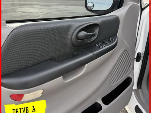 Used 2000 Ford F150 Lightning image 23