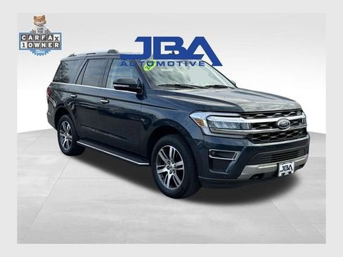 Used 2023 Ford Expedition Limited image 1