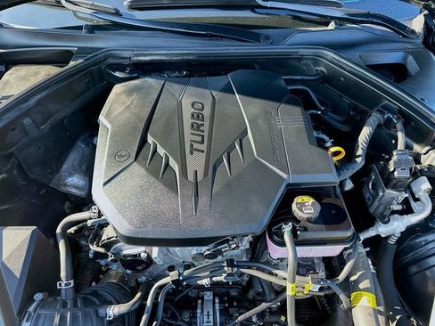 Used 2025 Genesis G70 2.5T image 30